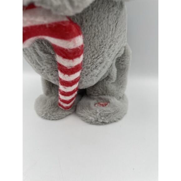 Giggles Animated Musical Christmas Santa Cat Can't Touch This MC Hammer - Picture 3 of 10